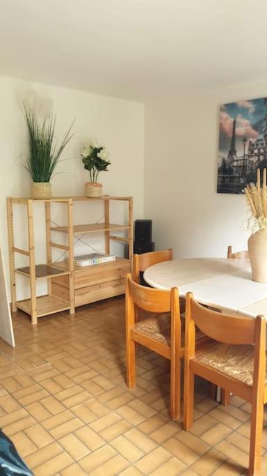 Maison De Ville 102M2 3 Chambres Montigny-le-Bretonneux Luaran gambar