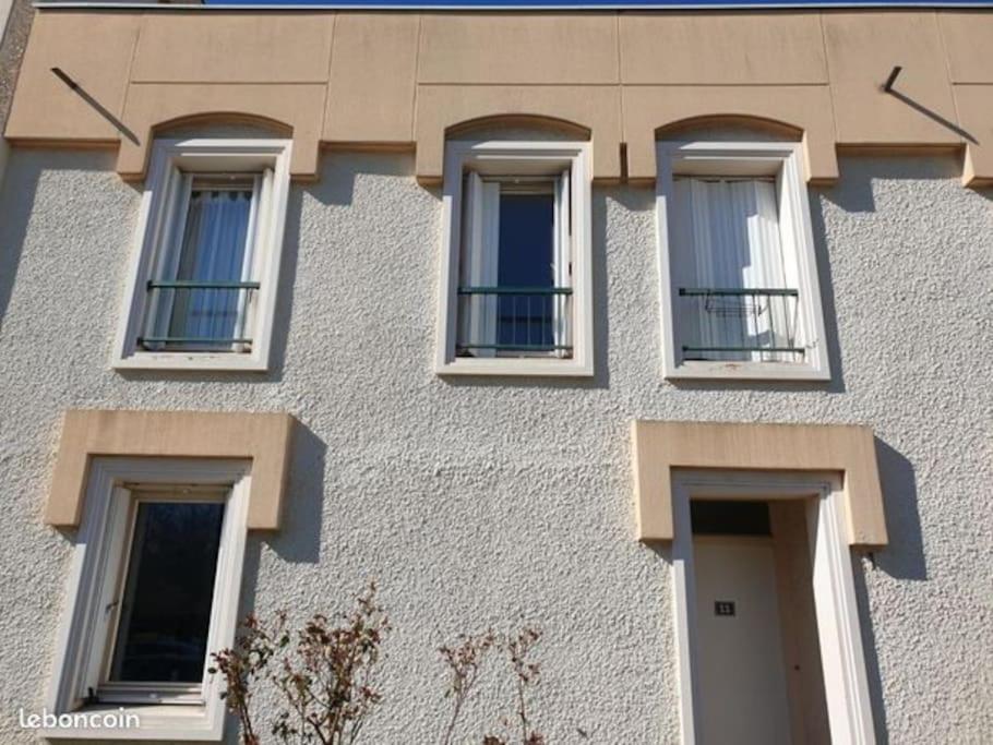 Maison De Ville 102M2 3 Chambres Montigny-le-Bretonneux Luaran gambar